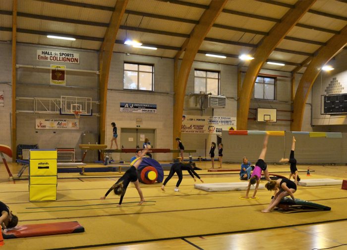 Gymnastique pour filles de 8 à 10 ans – La Vaillante Villersoise